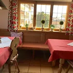 Haus Kaiser ベッド・アンド・ブレックファスト Rotta