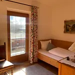 Haus Kaiser ベッド・アンド・ブレックファスト 3*