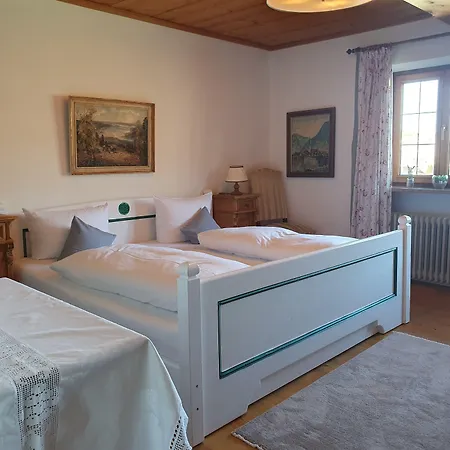 Bed & Breakfast Haus Kaiser 3*