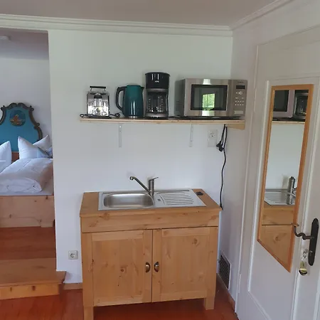 Bed & Breakfast Haus Kaiser 3*