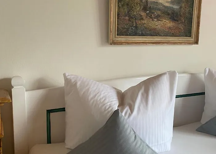 Haus Kaiser فندق مبيت وإفطار Rotta